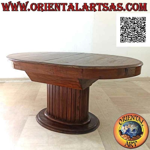 Tavolo ovale allungabile - , su