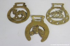 SET  DECORI ANTICHI IN OTTONE  PER CAVALLI  CAMMELLO  CANE 3 ORNAMENTI EPOCA 900