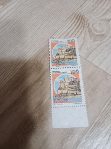 Francobollo 100 lire castello - francobollo,