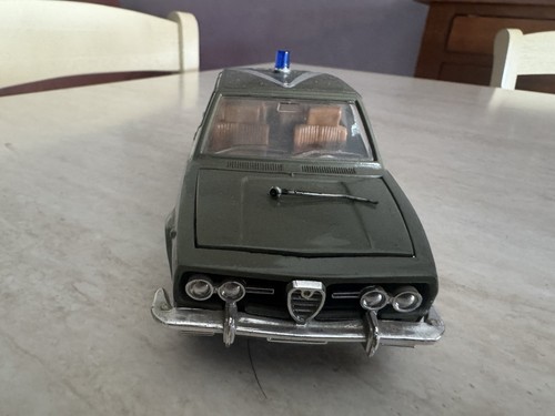 Alfetta alfa romeo polizia - alfa,