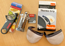 Lotto accessori per cucina Victorinox pelatutto, Berndez presine, DND macinapepe