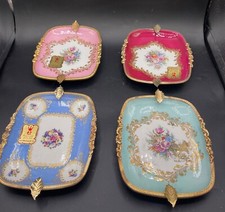 oggetti in porcellana di