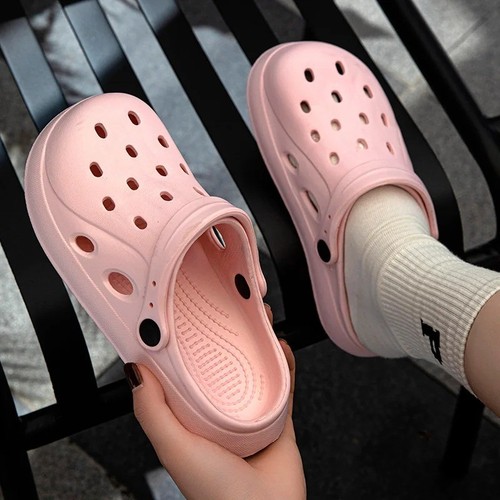 Ciabatta sabot stile crocs