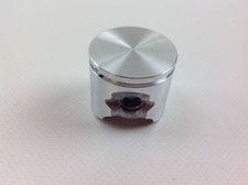 Pistone con segmenti spinotto