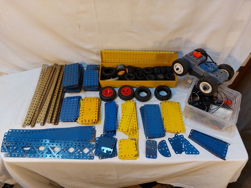 Gros lot pièces meccano - pièces,