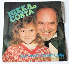 DISCO 45 GIRI NIKKA COSTA – (Out Here) ON MY OWN / CHAINED TO BE BLUES