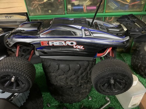 Traxxas revo completo di - completo,