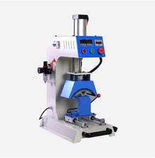 Pressatrice pneumatica a tappo