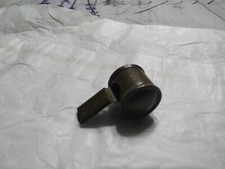 ANTICO FISCHIETTO IN LATTA PRIMI DEL ‘900