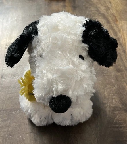 Hallmark peanuts snoopy - snoopy, huggin