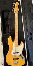 Natural Fender Jazz Bass 1975