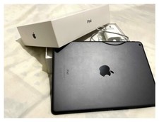 In vendita iPad 7 generazione WIFI Apple da 128GB con accessori inclusi!