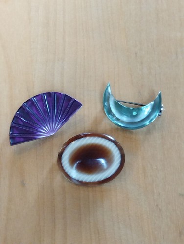 Lot petites broches en - petites,