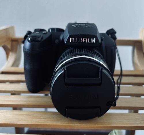 Fujifilm finepix hs20exr - fujifilm,