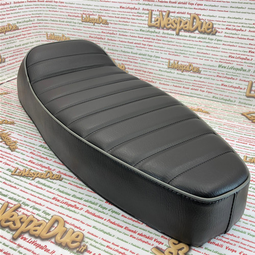 Sella gobba nera modello sport - modello,