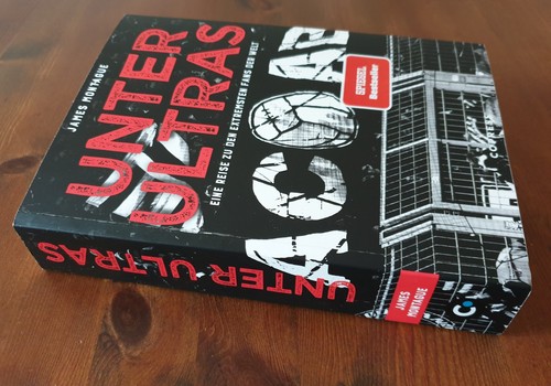 Unter ultras eine - eine, zu