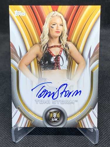 Toni storm 2020 topps - toni,