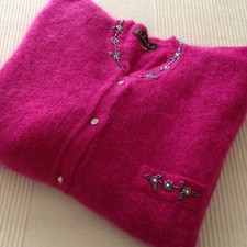 Cardigan  di IRMA Mode boutique Parabiago con guarnizioni e strass Swarowski M