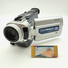 Sony Handycam DCR-TRV17 Silver Videocamera Videocamera MiniDV 10x Zoom Giappo...
