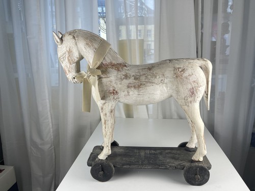 Antico cavallo legno - cavallo, su