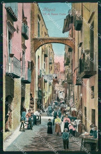 Napoli città via basso - napoli, di