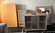 arredo bagno completo con specchio e armadio sotto lavabo