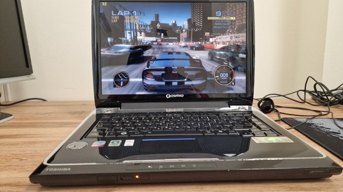 Toshiba qosmio f50 125 9700m - qosmio,