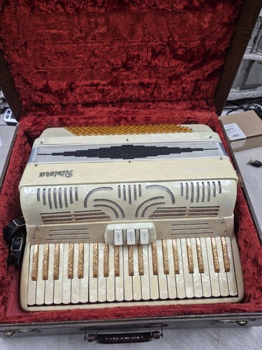 Fisarmonica basso pianoforte - basso,