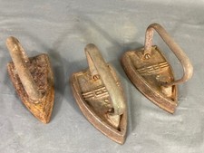 FERRI DA STIRO VINTAGE Ghisa