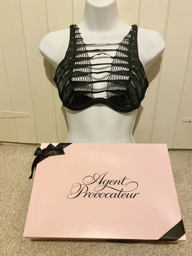 Reggiseno agente provocatore