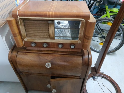 Mobile bar radio vintage - mobile,