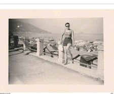 15927.  Fotografia vintage donna femme gambe sexy Spotorno ? - 10x7