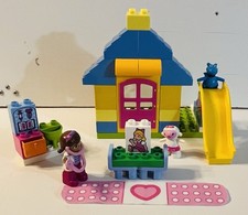 DA8 LEGO DUPLO 10606 Doc McStuffins Backyard Clinic 99% set completo ritirato