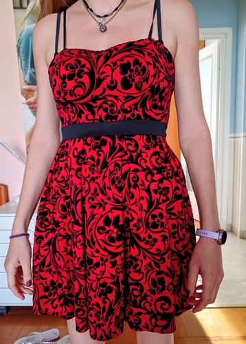 Elegante particolarissimo - elegante,
