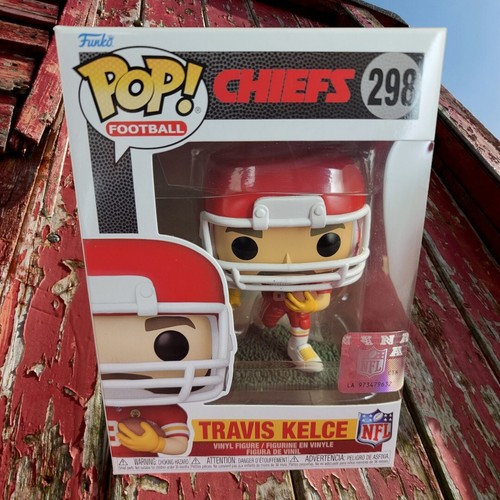 Travis kelce funko - travis,