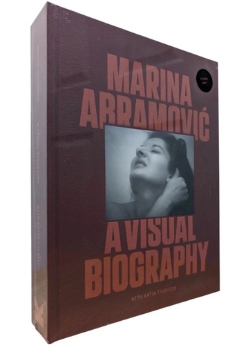 Signed visual biography - -,