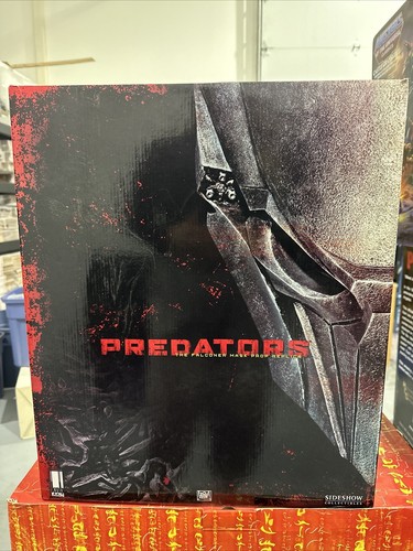 Predators the falconer - predators,