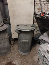 Bidone spazzatura vintage anno 1967 in ferro con coperchio