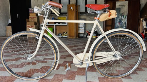 Bicicletta città vintage - città,
