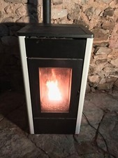 Stufa a pellet MCZ Amy 6,3kw - 300 ore di lavoro