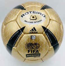 Nuovo pallone calcio ufficiale