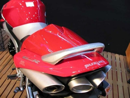 Coprisella suzuki gsr 600 - suzuki,