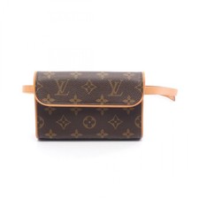 LOUIS VUITTON Pochette