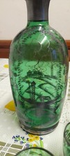 decanter con bicchierini in