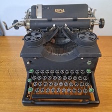 Royal Model 10 typewriter from