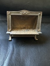 Antica stufa in ghisa