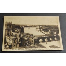 Cartolina Bassano Del Grappa - Il Ponte Vecchio in Legno e il Ponte della Vittor