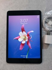 Apple iPad mini 3 ( A1599 )