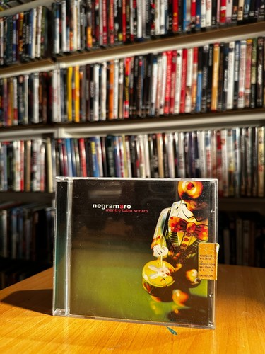 Negramaro mentre tutto - –,