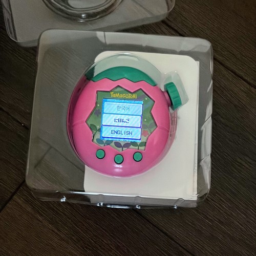 Tamagotchi paradise pink - paradise,
